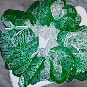8in deco mesh wreath